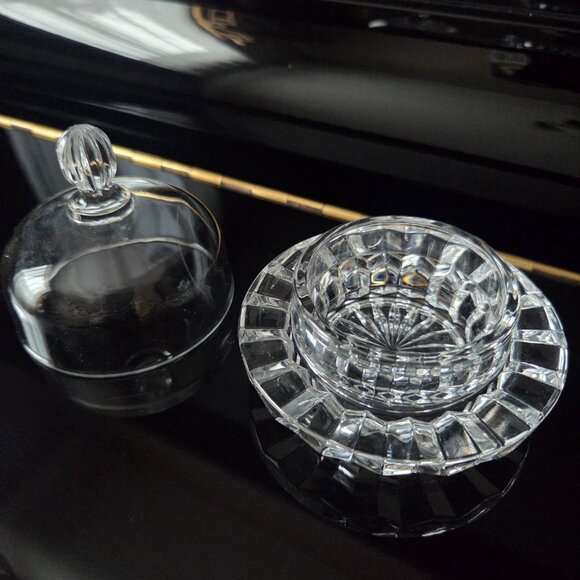 Mikasa glass butter or jam dish with lid. - Picture 2 of 5
